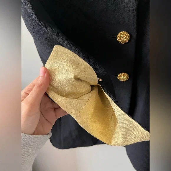 St.John Collection Wool Black Jacket Blazer and Skirt SET with Gold Buttons - 10 - Picture 8 of 11